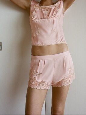 EMBROIDERED LACE SATIN SHORTS